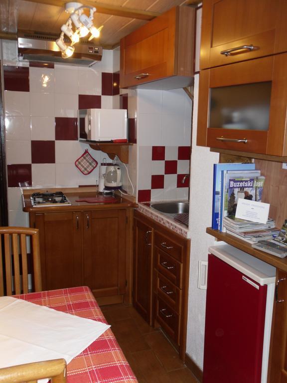 Roč Apartment Pod Lipom חדר תמונה